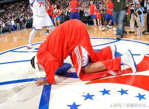 张艺兴舞台震惊全场,张艺兴舞台神级反应