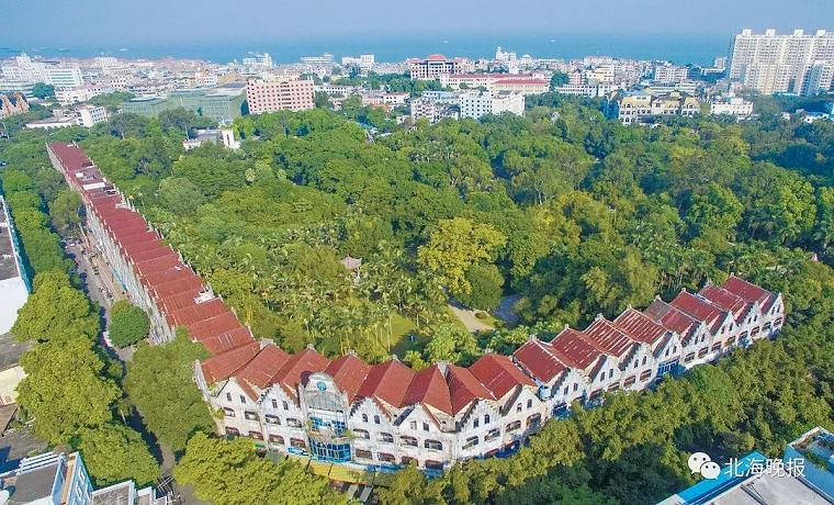 公园路商业街的铺面拆光了，批发行成为北海历史