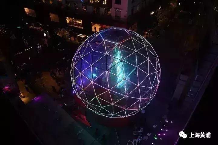 四种不同寻常且富有创意的圣诞树,圣诞树各种各样的圣诞树