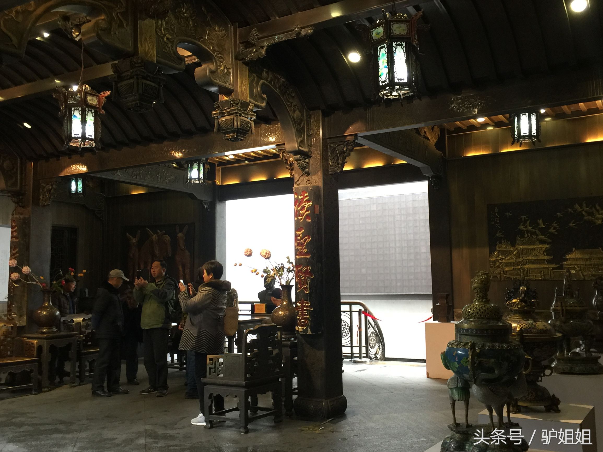 世界上纯金打造的别墅,黄铜做的房子