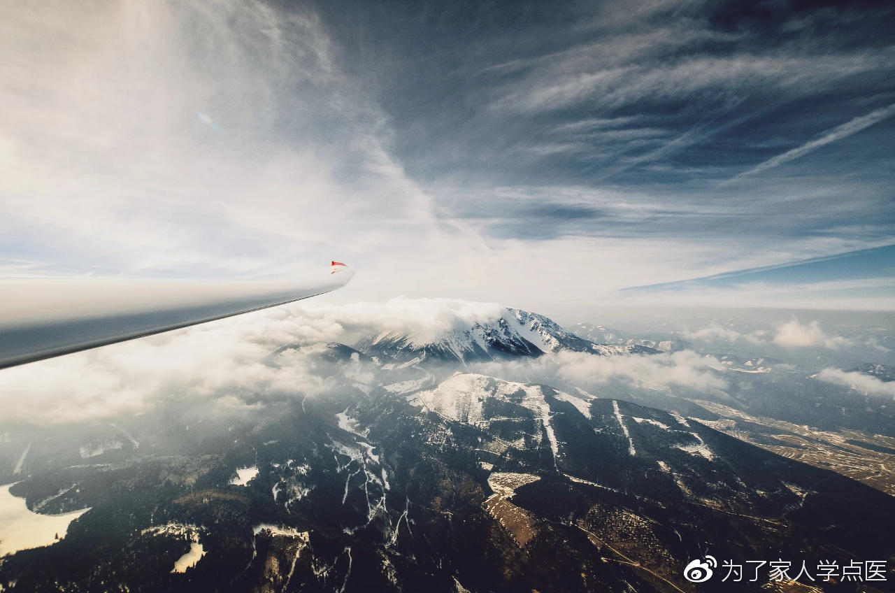 飞机飞行耳朵疼怎么缓解,飞机落地的时候耳朵特别疼怎么办