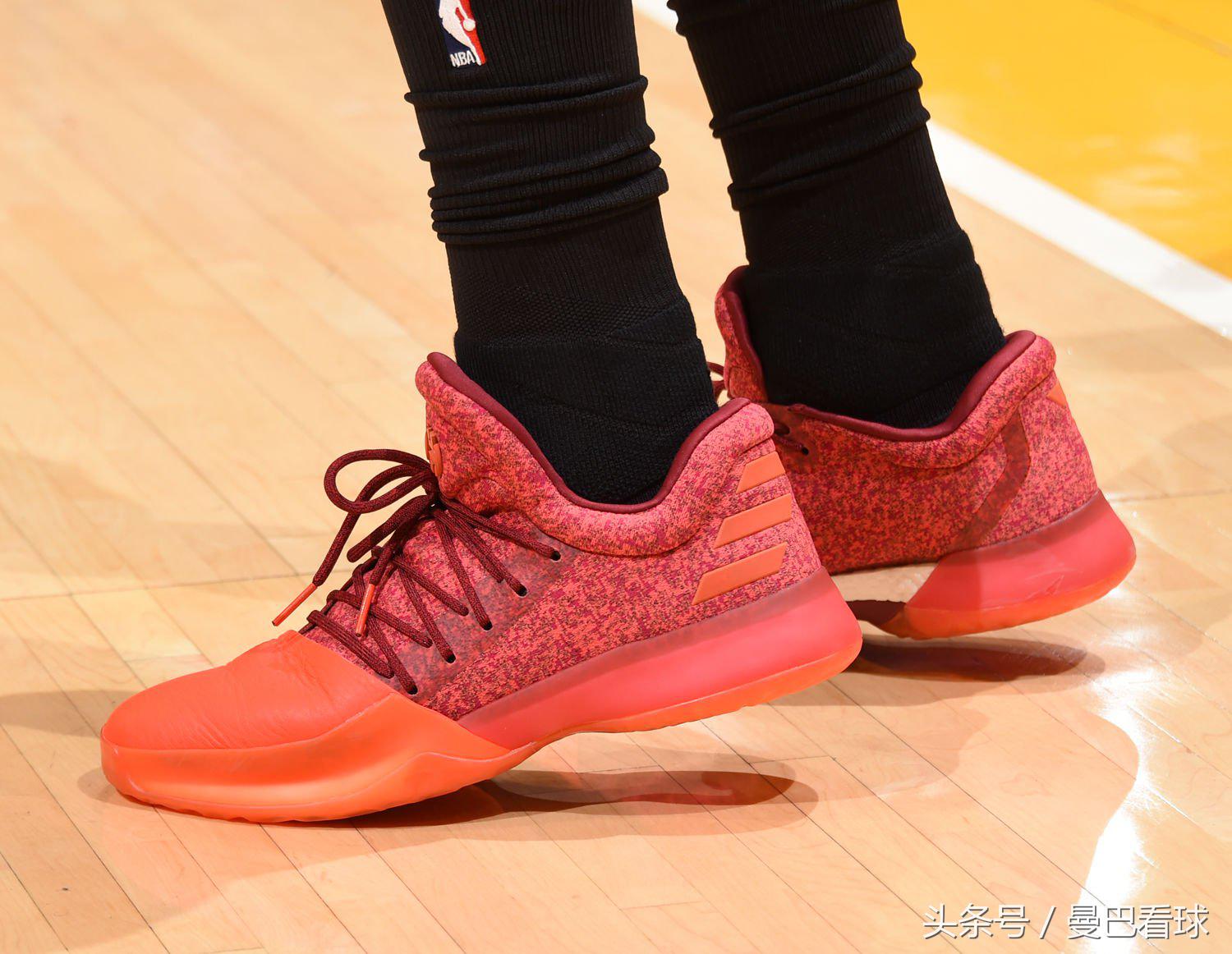 今日nba球员上脚球鞋,今天nba球员穿什么鞋