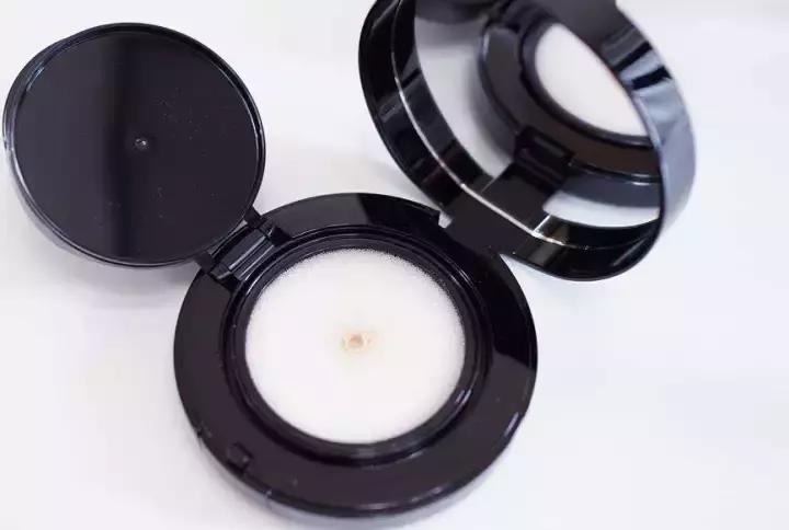 消除暗黄保湿气垫霜,十大最好遮瑕气垫干皮