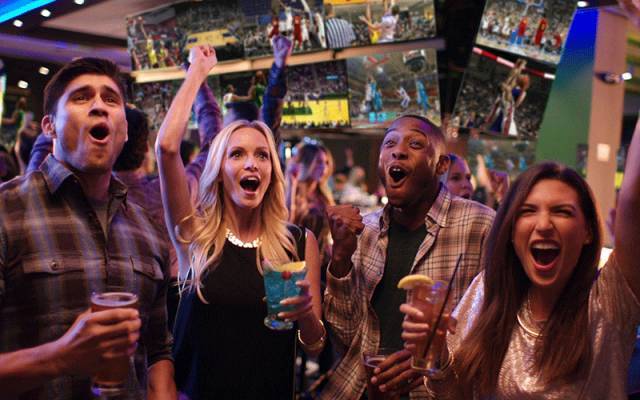 餐厅+酒吧+游戏厅+赛事直播,这家混搭餐厅“疯赚”背后的逻辑