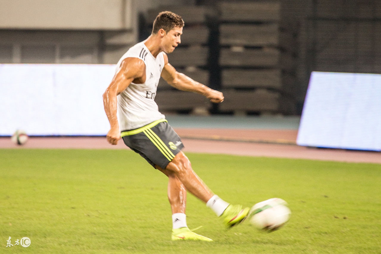 c罗的经历200字,c罗的成长故事完整版作文