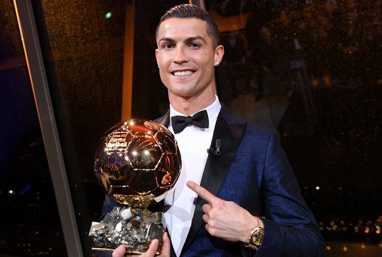 c罗金球奖一共有几座,c罗金球奖几个