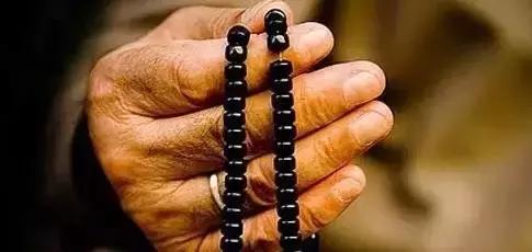 佛珠手串断了掉了一颗有什么预兆,佛珠断绳是什么意思