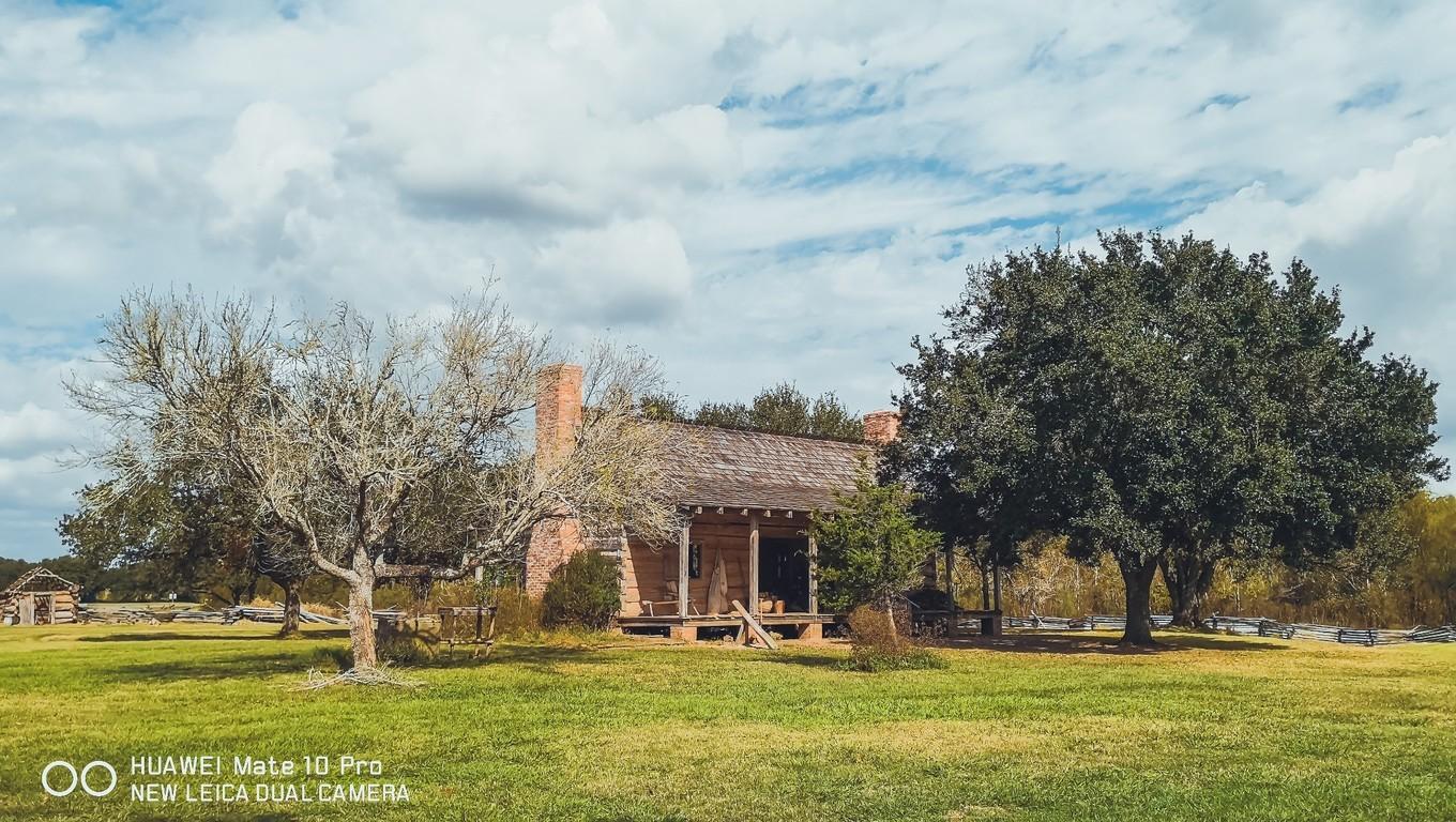 鍐呭崕杈惧窞鑻辨枃姝屾洸,鍐呭崕杈惧窞鐨勬瓕