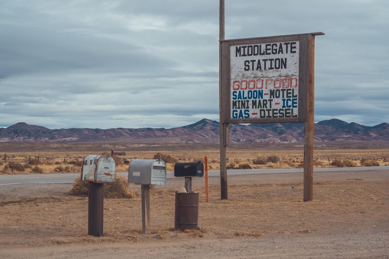 鍐呭崕杈惧窞鑻辨枃姝屾洸,鍐呭崕杈惧窞鐨勬瓕