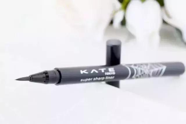 吃土女孩必买的护肤品,吃土女孩必备大牌