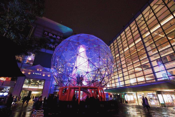 魔都今年的圣诞树，我们都帮你找来了！20颗圣诞树治愈这个冬季~