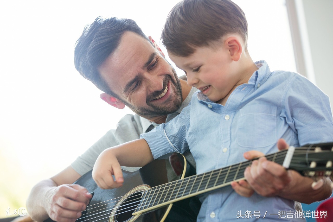 想学弹吉他怎么入门,一把吉他弹奏技巧