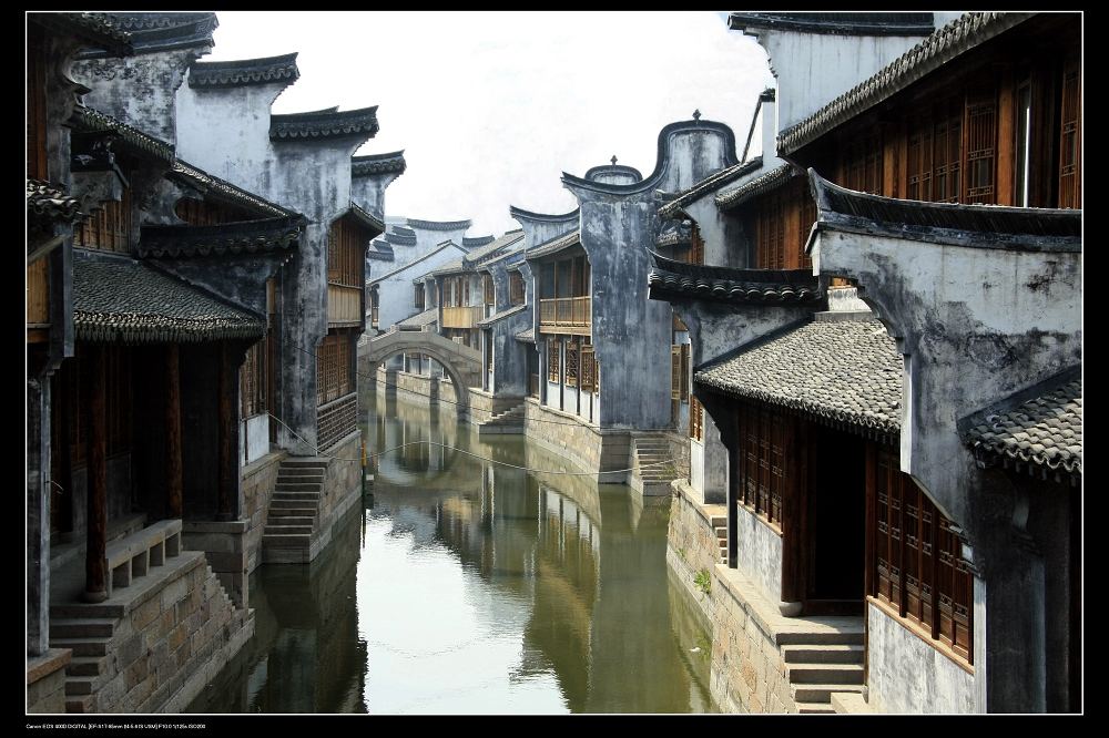 鏈堟渤鍙ら晣,娓哥帺鏈堟渤鍙ら晣