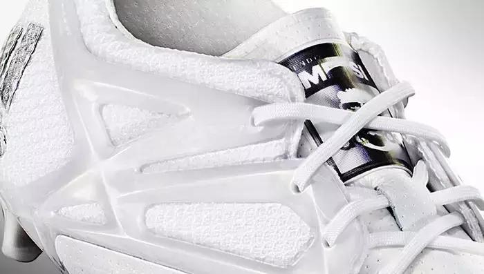 c罗第五个金球奖在哪个队拿的,c罗第五个金球奖和卡卡互动