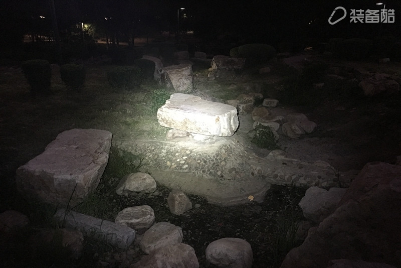 贴小招贴的，我来给你们暴暴光，不讲究