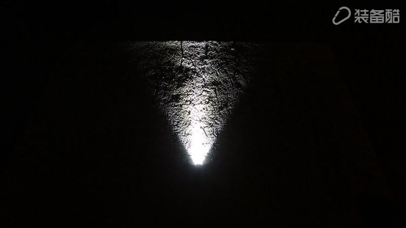 贴小招贴的，我来给你们暴暴光，不讲究