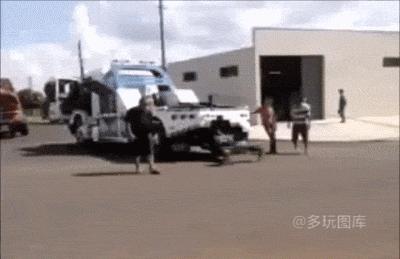 搞笑gif趣图舔冰激凌,少林龙爪手搞笑图片图文