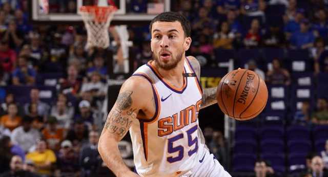 詹姆斯谈到自己被称为天选之子,詹姆斯背后的天选之子