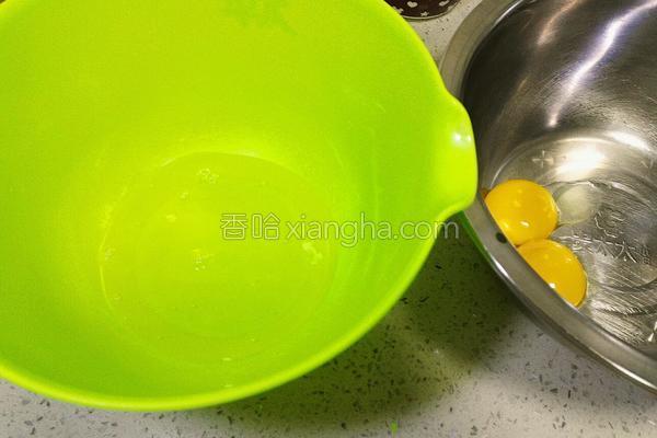 六寸戚风蛋糕教程烤箱,六寸戚风蛋糕配方