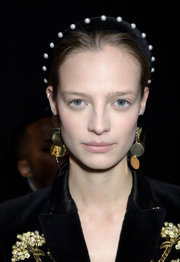 美到犯规｜有了这些花样玩法谁还要正经地戴珍珠？