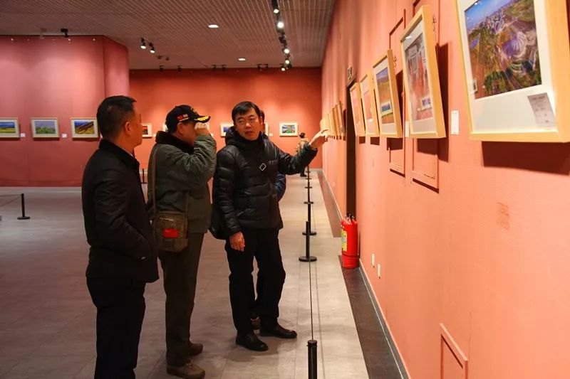 摄影炫酷展示,展厅720度vr全景摄影