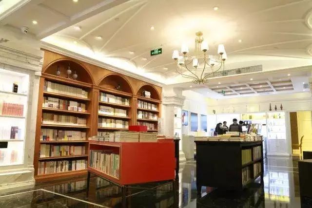 24小时、以旧换新……南京这8大特色书店，去了就不想离开