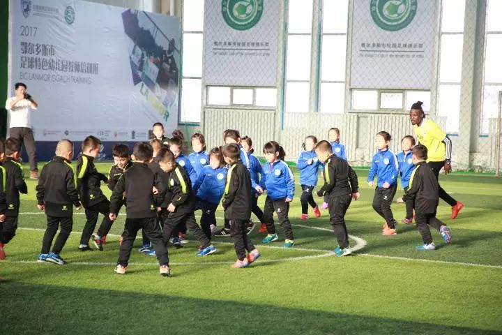 鄂尔多斯幼儿足球,幼儿园足球开课