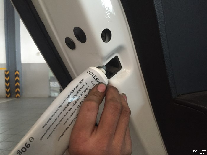 速腾车门合页异响,速腾车门玻璃异响怎么办求回答