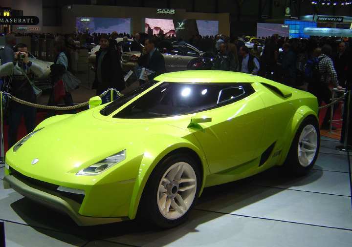 lancia蓝旗亚品牌,蓝旗亚lancia驱动形式