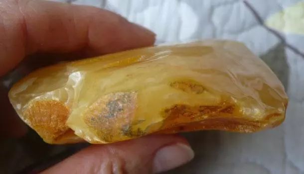 蜜蜡开料加工的直播间,顶级蜜蜡开料