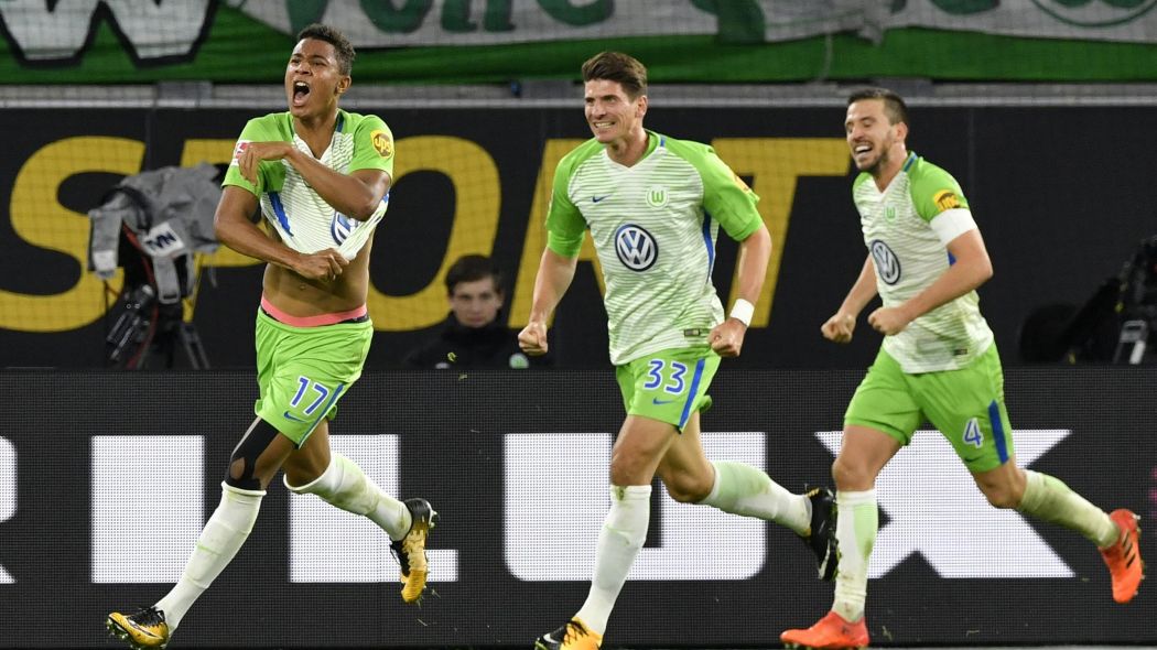 拜仁哪款球衣最好,拜仁球衣广告是什么