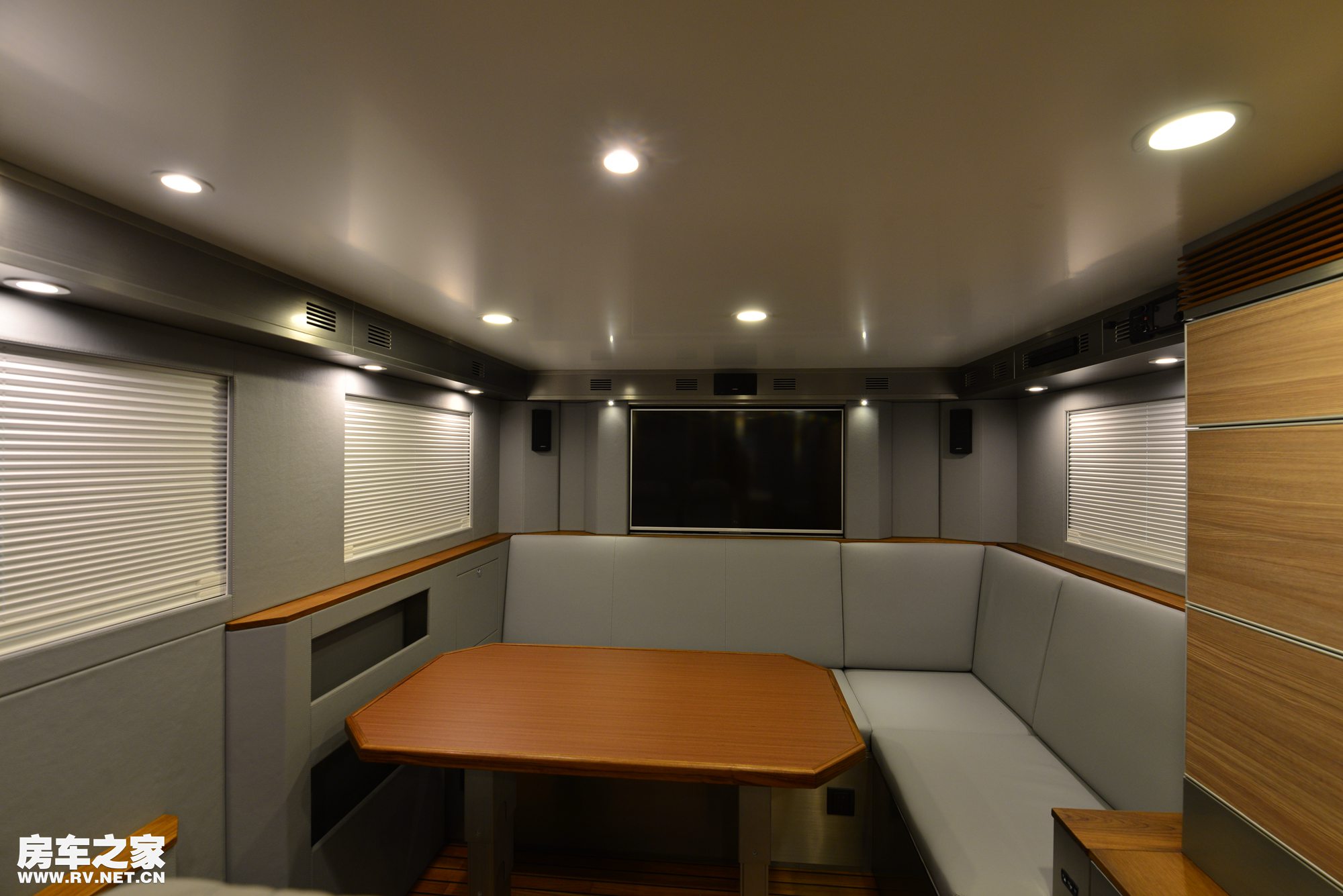 阿莫迪罗征服者越野房车多少万元,阿莫迪罗征服者多少钱