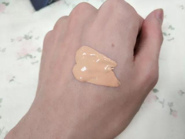 一路开挂底妆全线测评全是大实话,值得买的第一瓶大牌粉底液