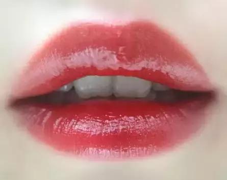 35W一支的口红,是贫穷限制了我的想象力!