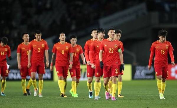 国足出线形势堪忧,中国男足0:1不敌朝鲜