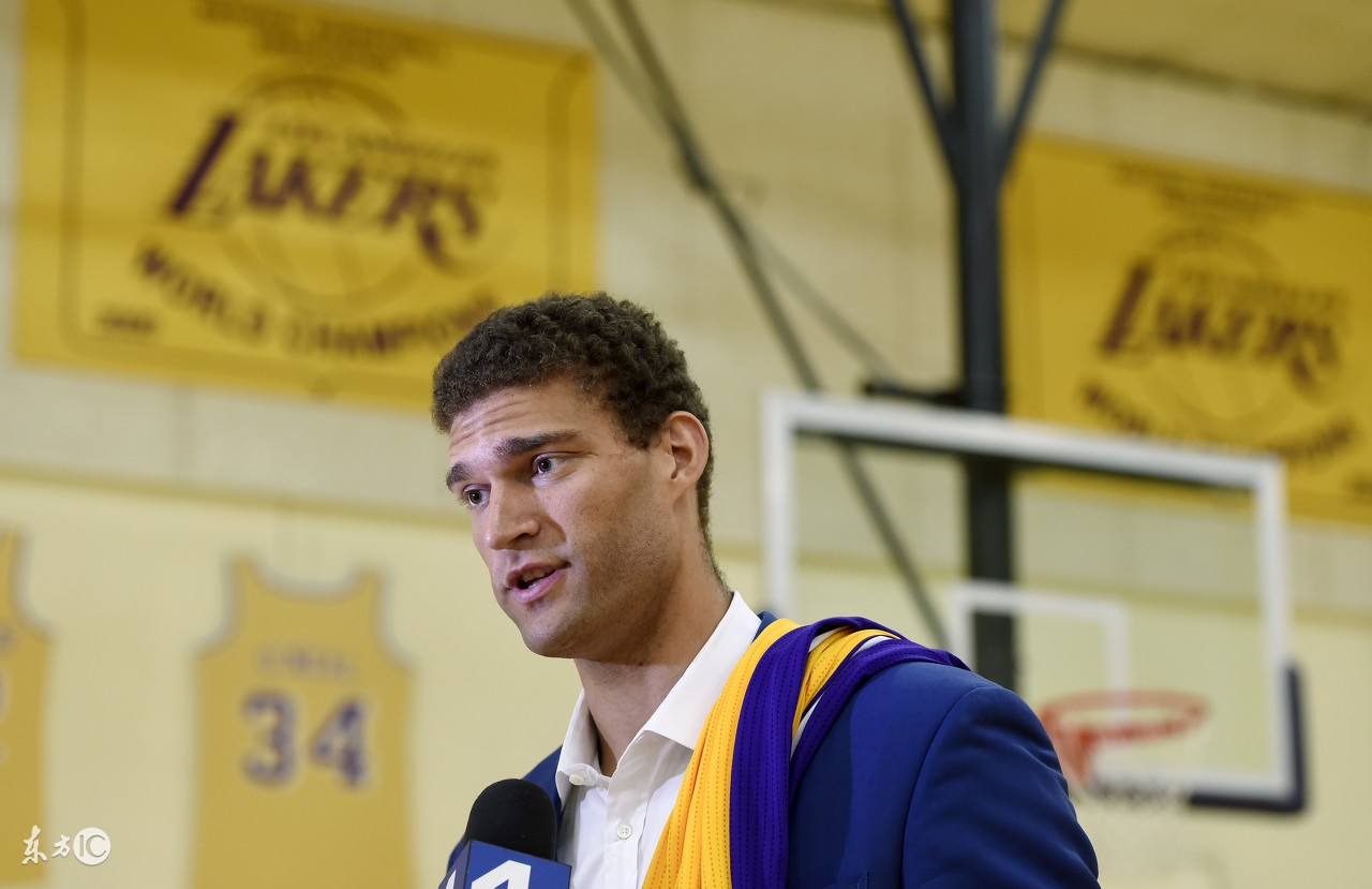 勒布朗詹姆斯在湖人有总冠军吗,湖人离冠军近吗