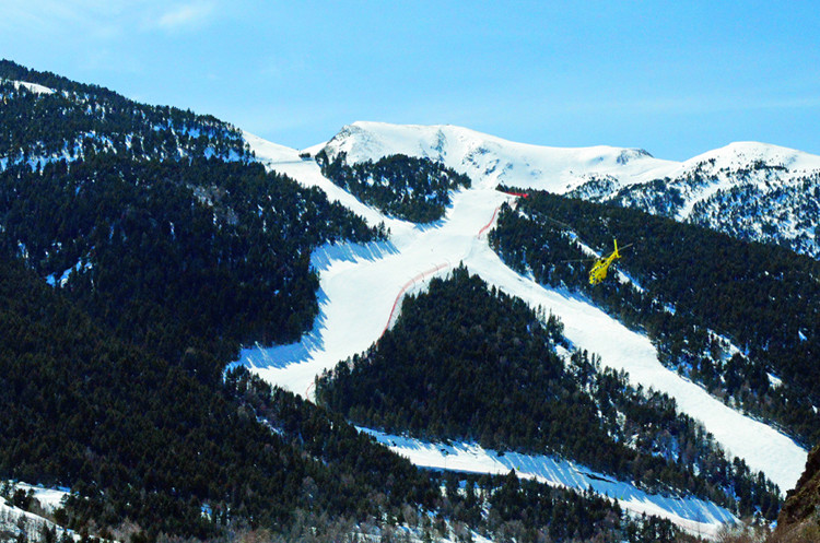 这个欧洲的免税天堂，700年没经历过战争，国家元首却要外国人当