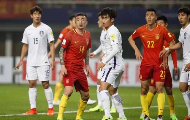 国足不敌日本出线机会更猛烈,国足爆冷不敌弱队