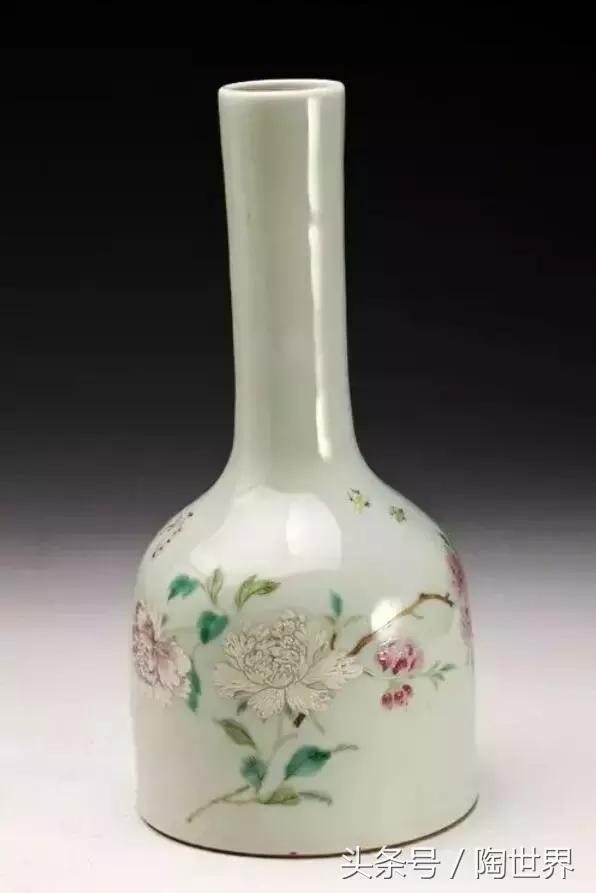 清雍正景德镇窑粉彩蝠桃纹瓶人物,清雍正景德镇窑粉彩蝠桃纹瓶拍卖