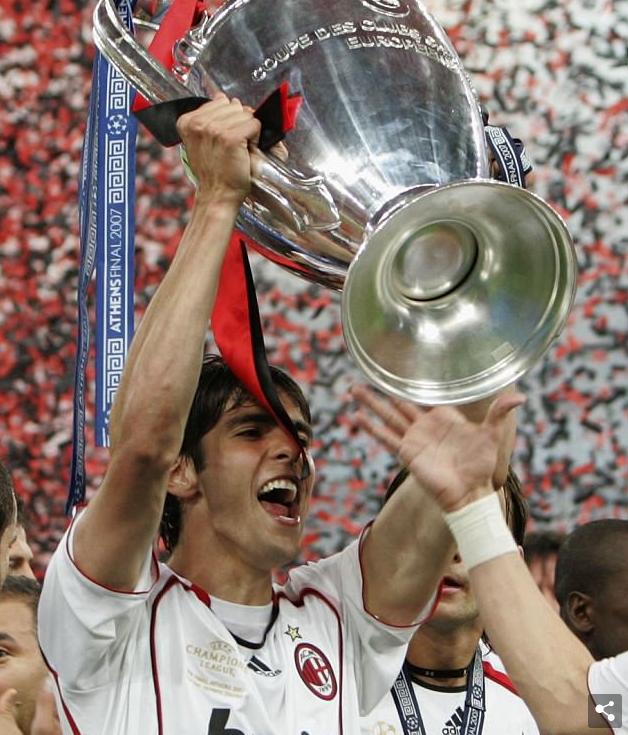 卡佩罗致敬卡卡和c罗,卡卡宣布退役中英文