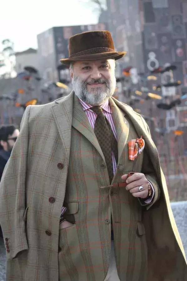 又胖又矮的女生穿搭怎么穿,又矮又胖穿搭秋冬