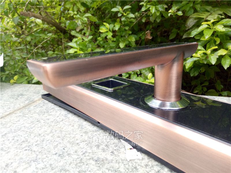 智能门锁容易被小偷无痕打开吗,智能门锁拆解图解