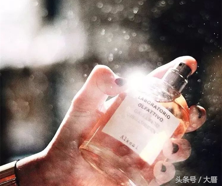 好闻平价的小众男香留香持久,女神都在用的这款斩男香