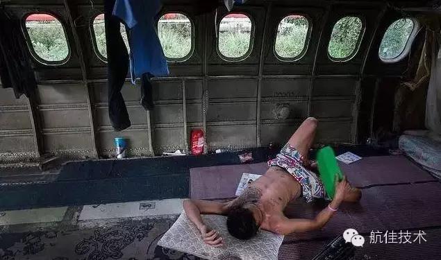 退役后的飞机都被搬去了哪里,退役飞机为啥放到美国