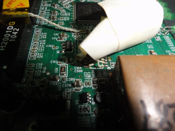 路由器改64MB内存+8MBFLASH+USB跑DD-WRT