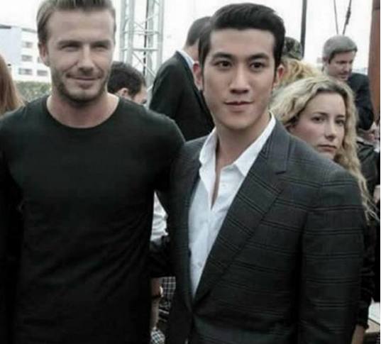 贝克汉姆见到成龙时的反应,贝克汉姆偶像成龙