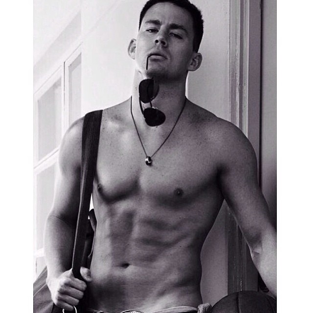 背部变宽主要是背阔肌,背部变宽最佳锻炼方法