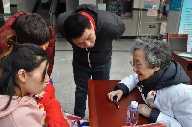 党建引领聚合力结对共建铸警魂,党建引领谋新篇家校共育促成长