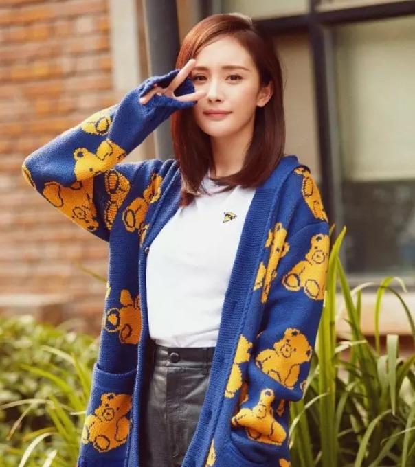 最近很火的针织衫打底,2022时尚潮流百搭针织衫打底单穿