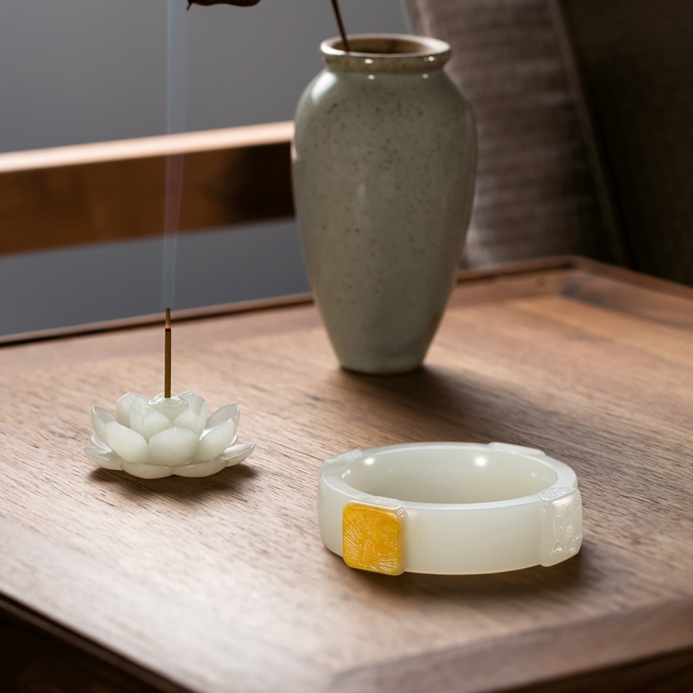 600一克的羊脂玉算什么级别,高古羊脂玉鸡骨白卖多少钱一克